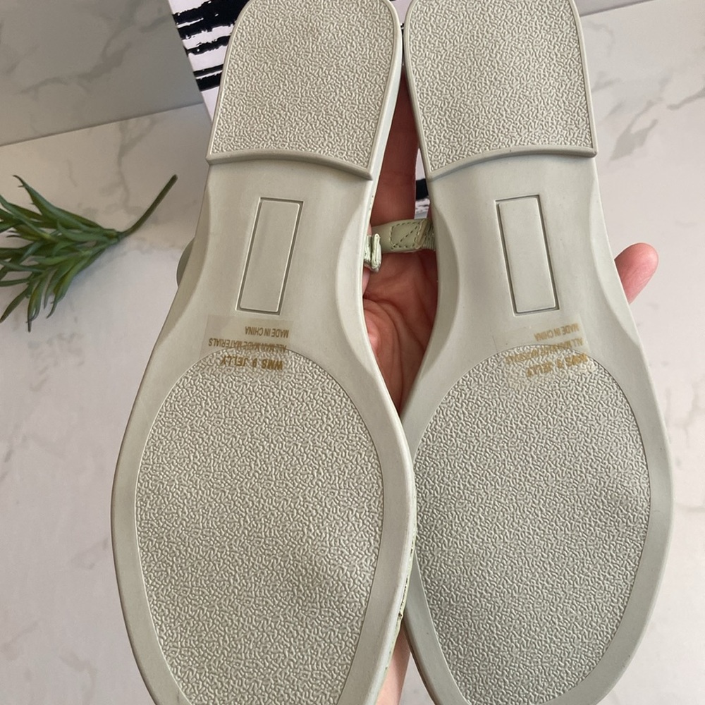 Dolce Vita DV Sage Green Jelly Sandals Double Strap Flat Minimalist Pistachio - Picture 4 of 6